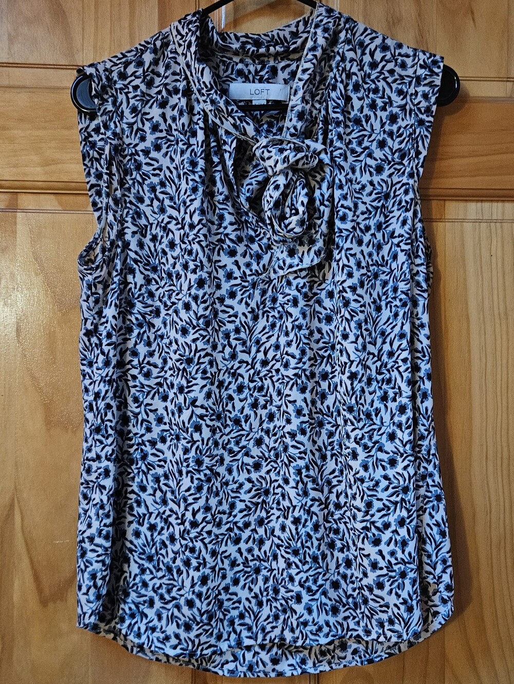 Loft Sleeveless Blouse Floral